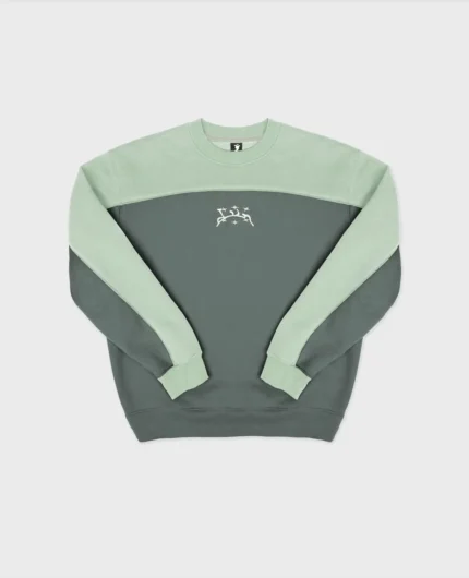 Divin By Divin Green Wavy Crewneck (1)